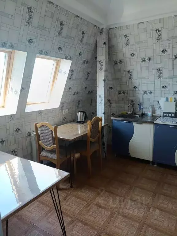 2-к кв. Краснодарский край, Геленджик Парус мкр, 19А (70.0 м) - Фото 1