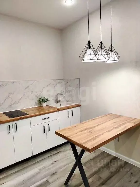 Студия Тюменская область, Тюмень Мелиораторов мкр, ул. Мелиораторов, ... - Фото 1