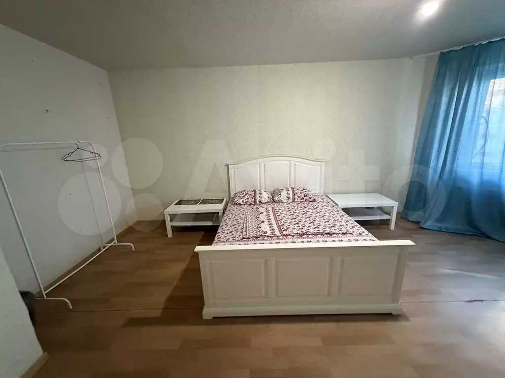 Комната 20 м в 3-к., 6/17 эт. - Фото 0