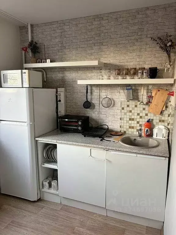 1-к кв. Свердловская область, Екатеринбург ул. 8 Марта, 179Г (28.4 м) - Фото 2