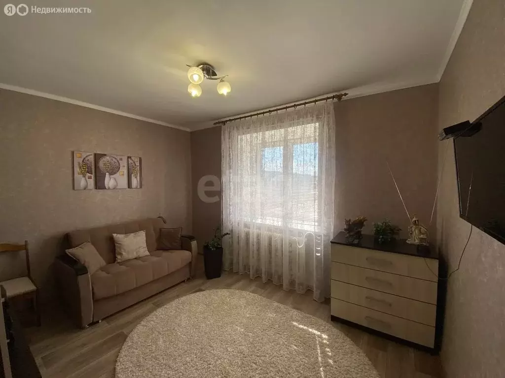 3-комнатная квартира: Ишим, Малая Садовая улица, 109 (56.1 м) - Фото 2