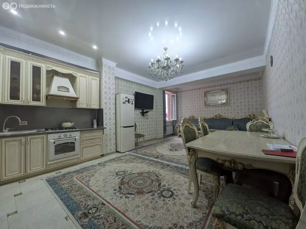 3-комнатная квартира: Дербент, улица Сальмана, 89/2 (83 м) - Фото 1