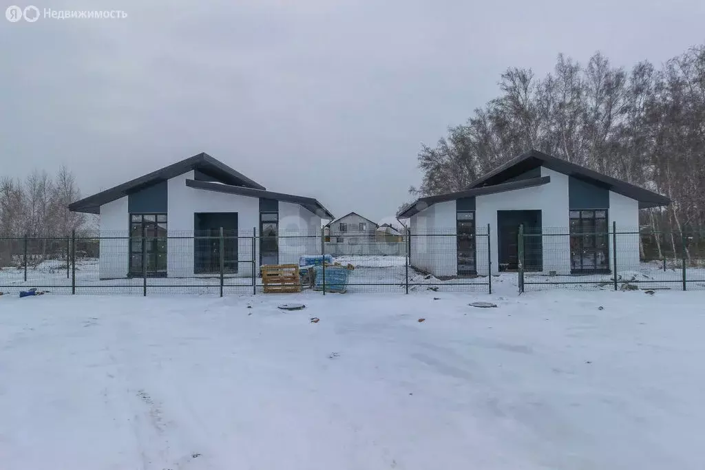 Дом в Омский район, Магистральное сельское поселение, деревня Зелёное ... - Фото 1