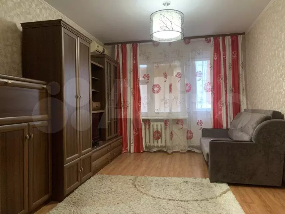 1-к. квартира, 40 м, 5/10 эт. - Фото 1