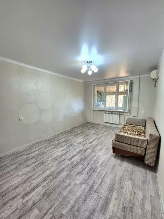 1-к. квартира, 29,8 м, 1/5 эт. - Фото 0