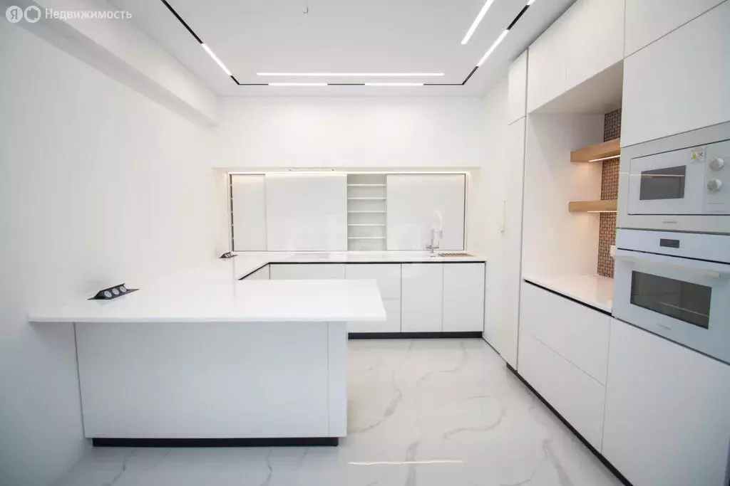 2-комнатная квартира: Южно-Сахалинск, улица Ленина, 563к4 (74.4 м) - Фото 2