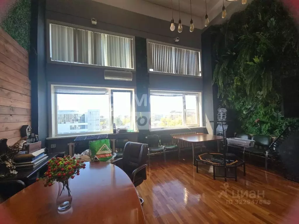 Офис в Хабаровский край, Хабаровск Ленинградская ул., 44 (77 м) - Фото 1