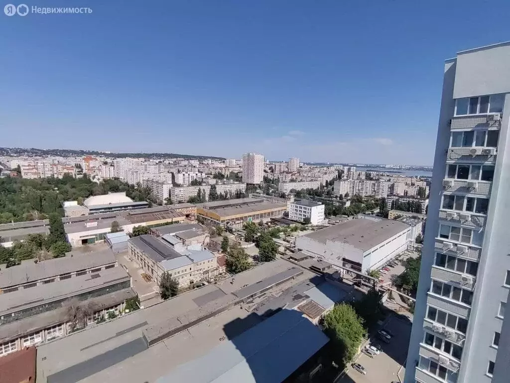 3-комнатная квартира: Саратов, улица имени Е.И. Пугачёва, 51Б (64.5 м) - Фото 1