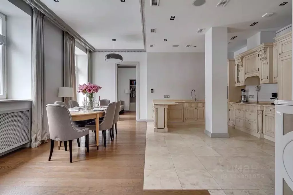 4-к кв. Москва Малая Бронная ул., 36 (135.2 м) - Фото 1