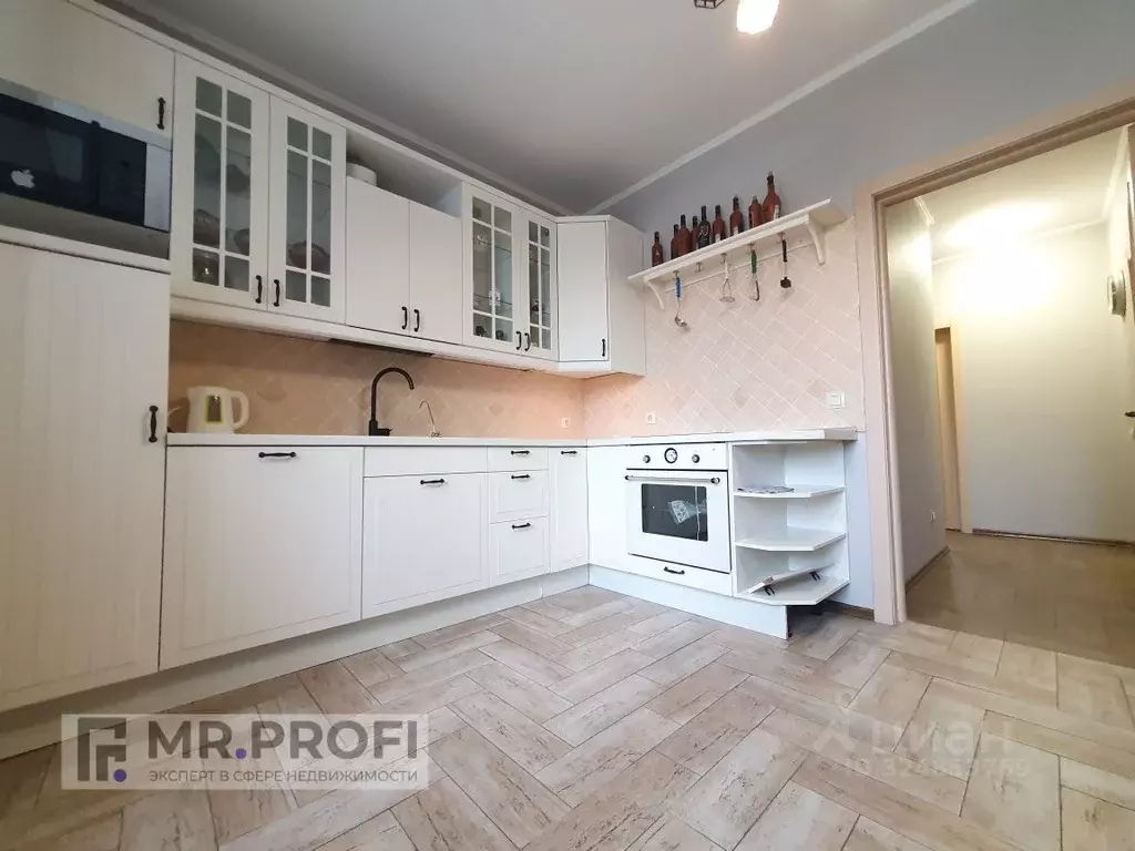 3-к кв. Омская область, Омск Пригородная ул., 5 (89.8 м) - Фото 2