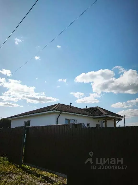Дом в Свердловская область, Сысертский муниципальный округ, пос. ... - Фото 1