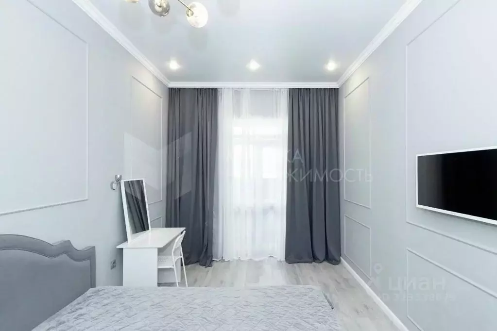 1-к кв. Тюменская область, Тюмень ул. Фармана Салманова, 14 (45.0 м) - Фото 1