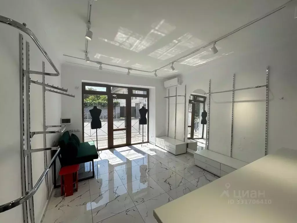 Помещение свободного назначения в Крым, Симферополь ул. Гоголя, 33 (33 ... - Фото 2
