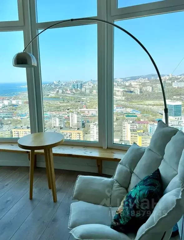 2-к кв. Приморский край, Владивосток Отлогая ул., 10 (67.0 м) - Фото 0