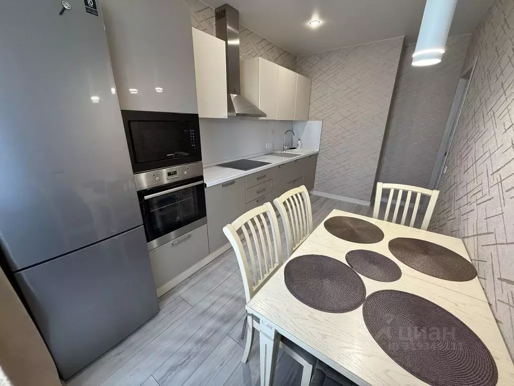 1-к кв. Иркутская область, Иркутск бул. Рябикова, 21/1 (40.0 м) - Фото 0
