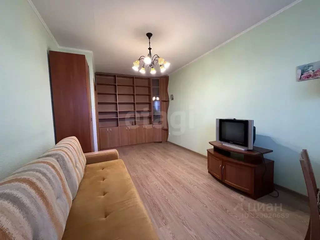 1-к кв. Тюменская область, Тюмень ул. 50 лет Октября, 29 (36.0 м) - Фото 1