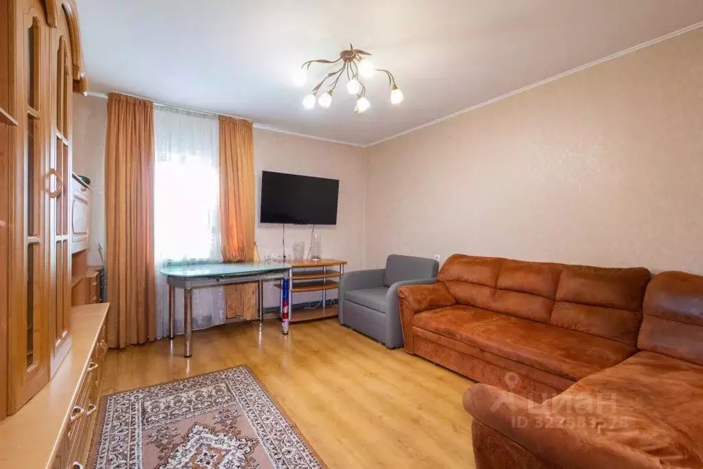 2-к кв. Калининградская область, Калининград Велижская ул., 9 (42.7 м) - Фото 1