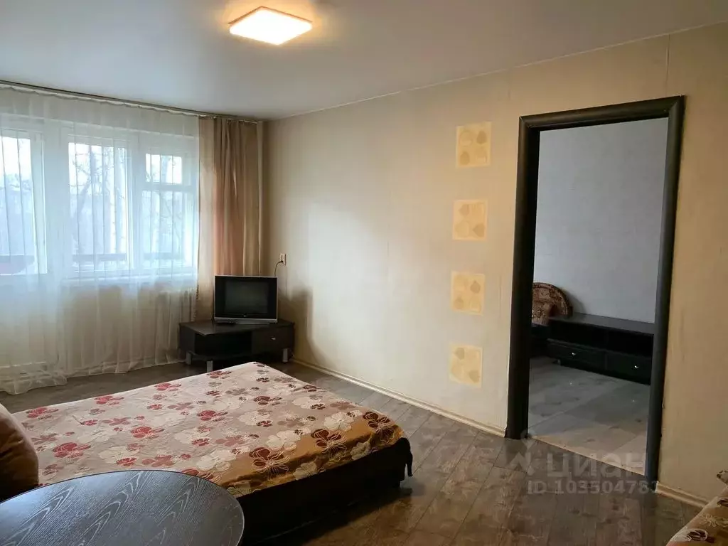 2-к кв. Красноярский край, Красноярск ул. Александра Матросова, 8 ... - Фото 1