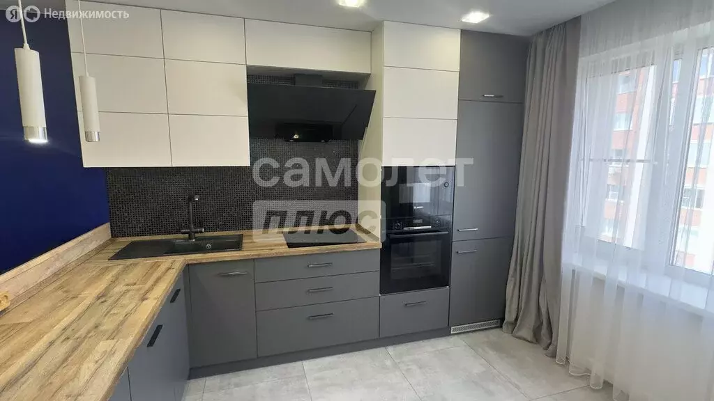 2-комнатная квартира: Бердск, улица Красная Сибирь, 136/1 (72.7 м) - Фото 1