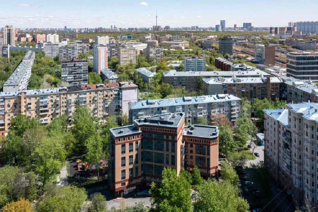 Продается 3-комнатная квартира - Фото 1