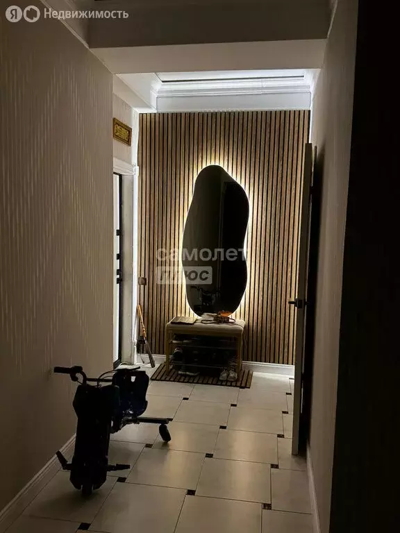 3-комнатная квартира: Махачкала, улица Эльзы Ибрагимовой, 27Д (92 м) - Фото 1