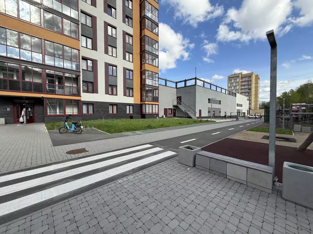 3-комнатная квартира: Екатеринбург, улица Стрелочников, 8А (70.6 м) - Фото 1