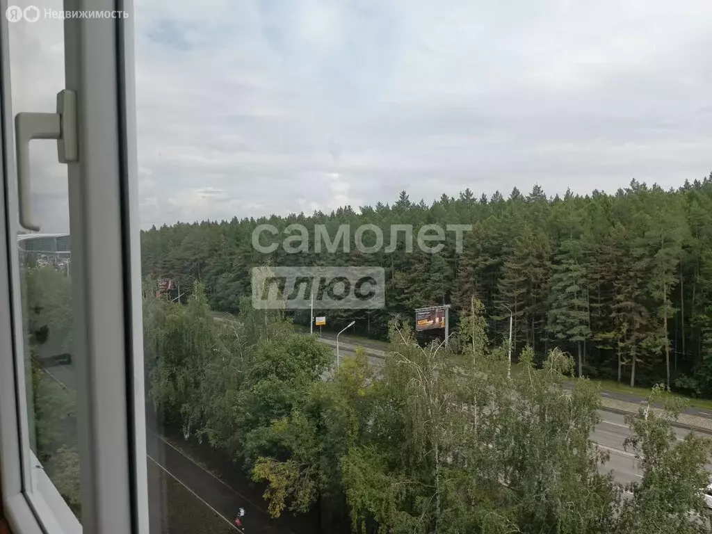 4-комнатная квартира: Уфа, улица Менделеева, 215 (92 м) - Фото 1