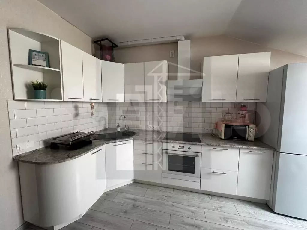 1-к. квартира, 39 м, 4/4 эт. - Фото 1