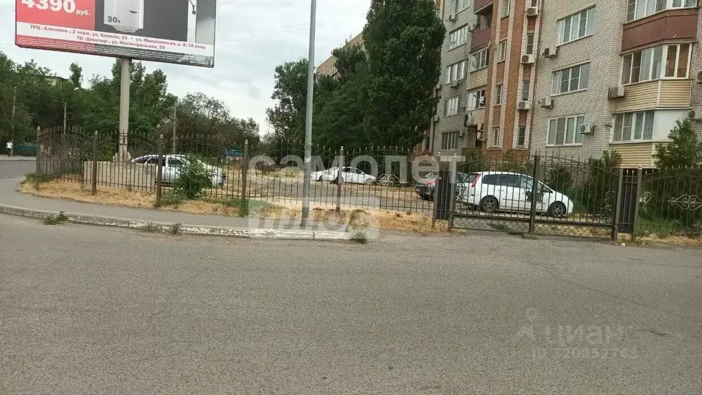 3-к кв. Астраханская область, Астрахань ул. Михаила Луконина, 9к2 ... - Фото 1