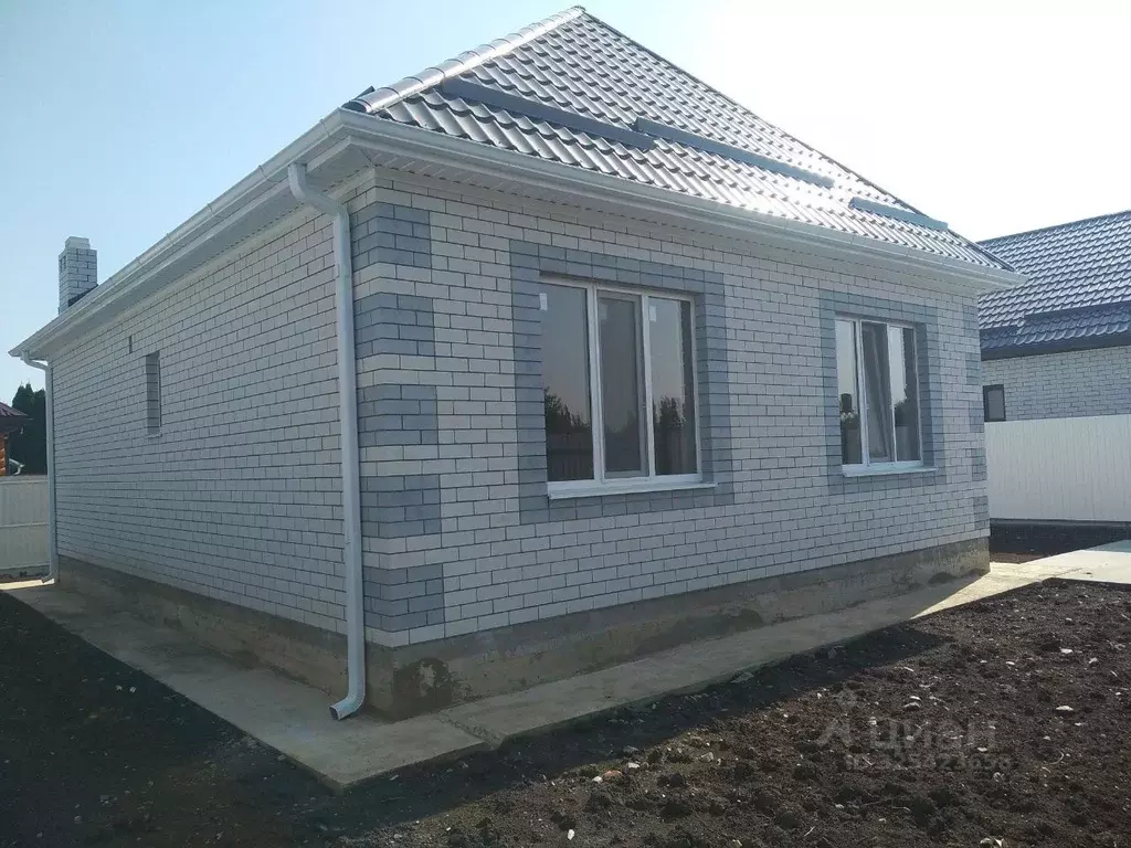 Дом в Краснодарский край, Динской район, Старомышастовская ст-ца ... - Фото 1