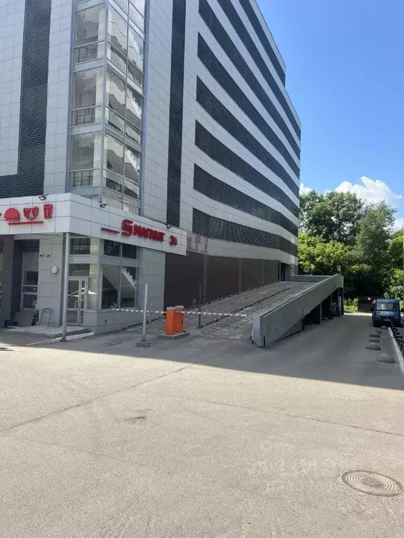 Гараж в Татарстан, Казань ул. Рауиса Гареева, 110 (14 м) - Фото 1