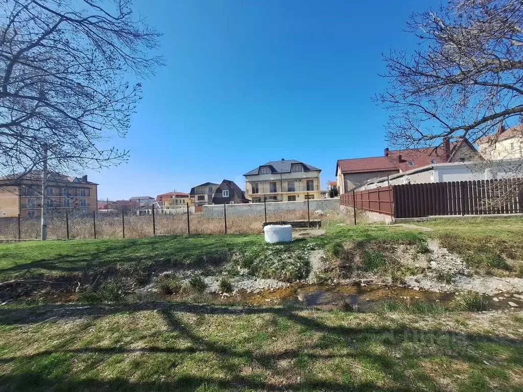 Участок в Краснодарский край, Геленджик городской округ, с. Кабардинка ... - Фото 1