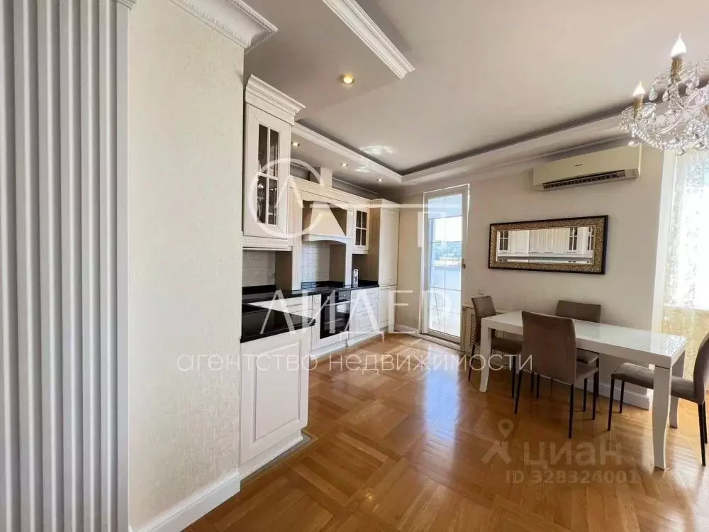 3-к кв. Краснодарский край, Сочи Центральный мкр, ул. Юных Ленинцев ... - Фото 1