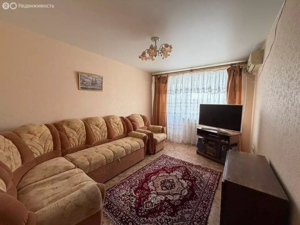 3-комнатная квартира: Волгоград, Гремячинская улица, 4 (57 м) - Фото 1