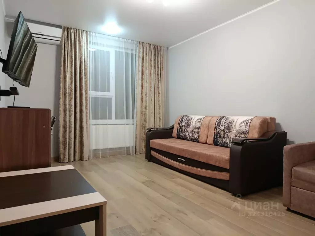 1-к кв. Крым, Симферополь просп. Александра Суворова, 103 (38.0 м) - Фото 1