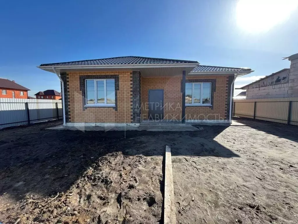 Коттедж в Тюменская область, Тюмень ул. Ярковская, 28Б (99 м) - Фото 1