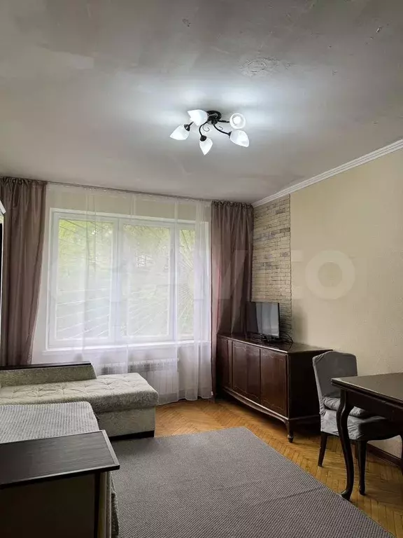 2-к. квартира, 46 м, 1/9 эт. - Фото 0