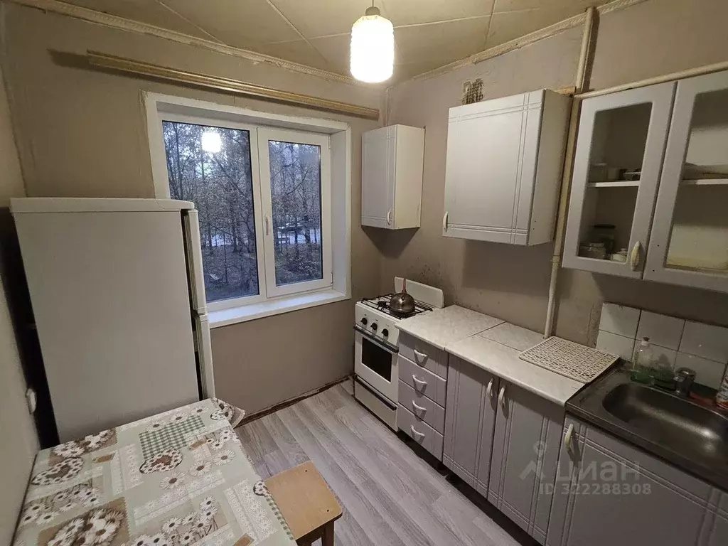 1-к кв. Коми, Сыктывкар просп. Бумажников, 39 (32.0 м) - Фото 0