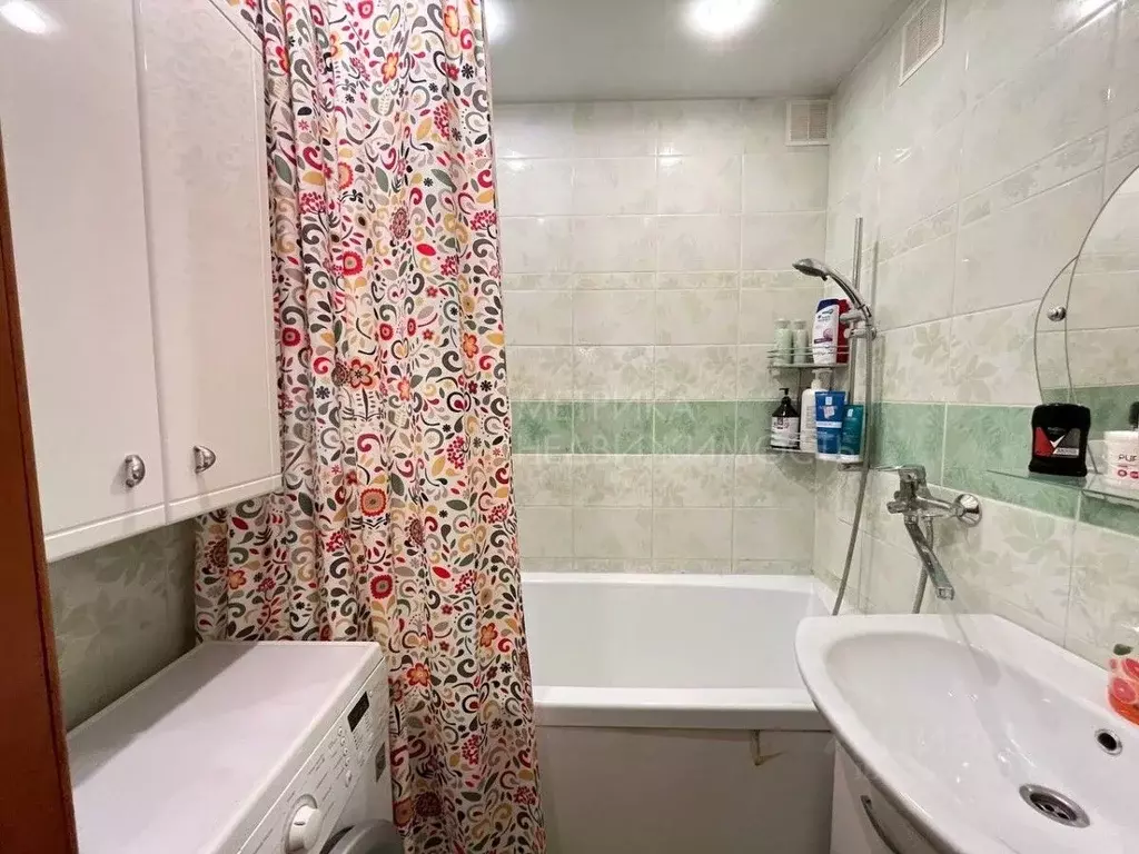 3-к кв. Тюменская область, Тюмень ул. Елизарова, 8 (56.9 м) - Фото 1