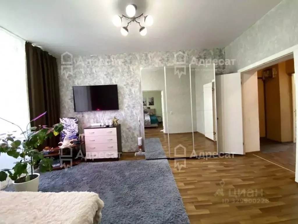 3-к кв. Волгоградская область, Волгоград ул. Сологубова, 15 (71.9 м) - Фото 2