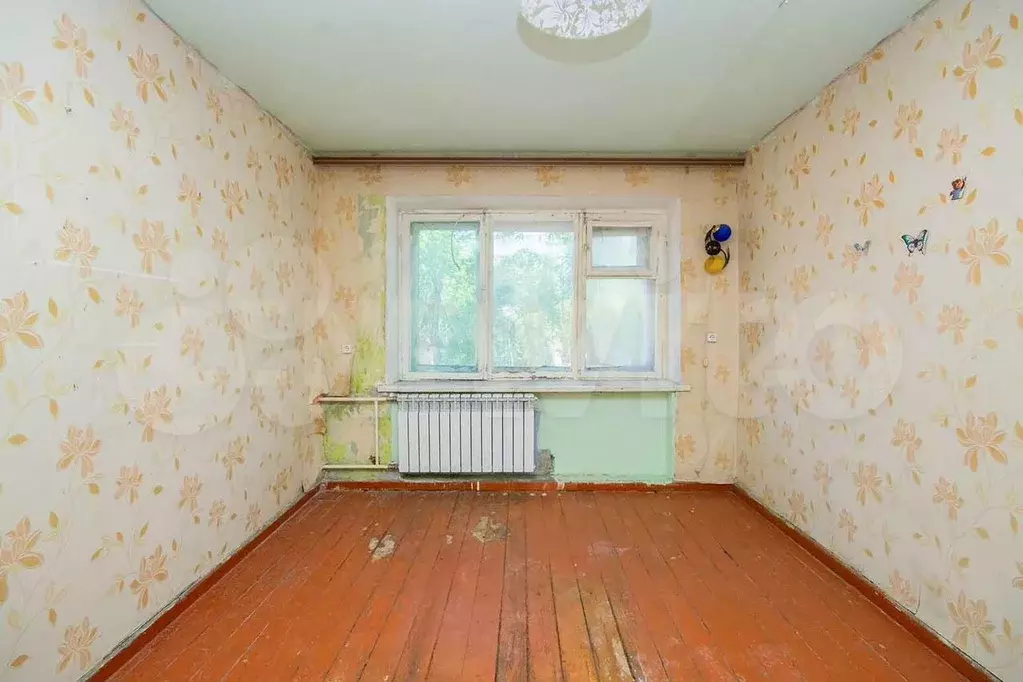 Комната 13 м в 9-к., 2/5 эт. - Фото 0