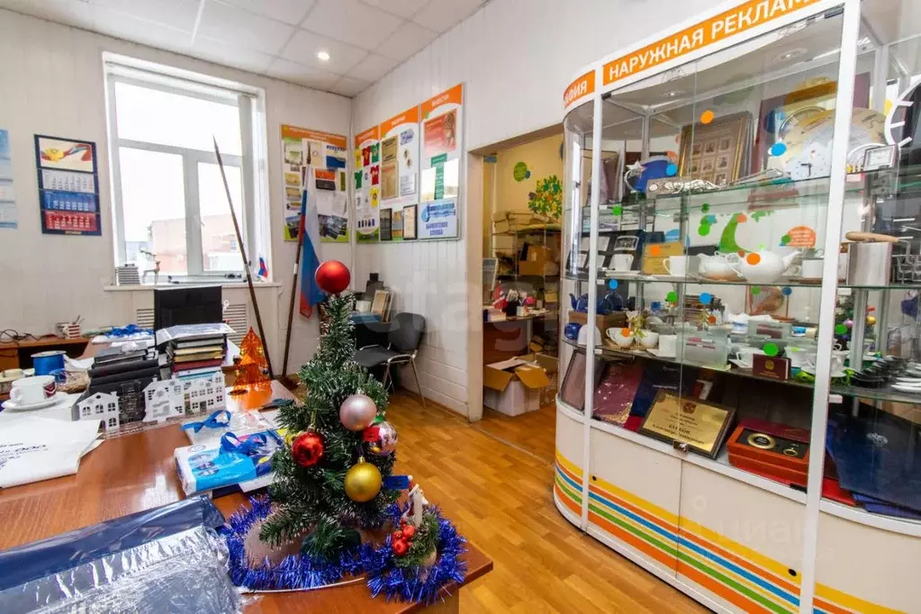 Помещение свободного назначения в Омская область, Омск просп. Карла ... - Фото 1