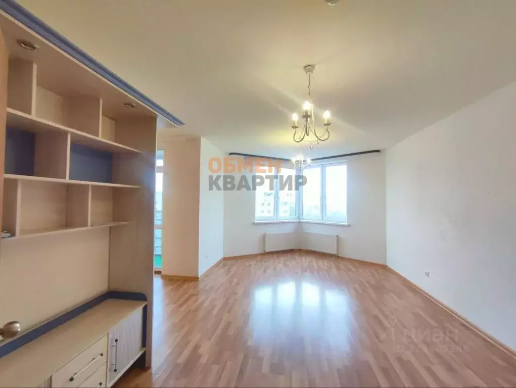 2-к кв. Свердловская область, Екатеринбург ул. Уральская, 75 (76.3 м) - Фото 2