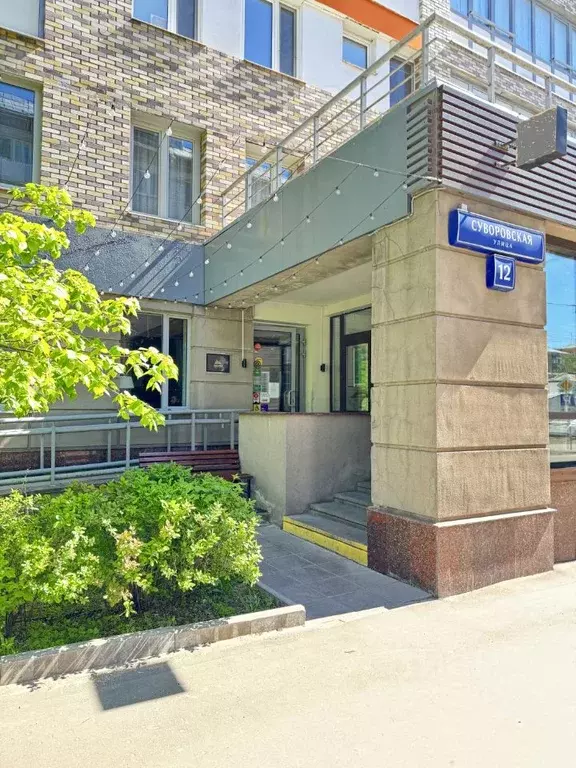 Торговая площадь в Москва Суворовская ул., 12 (143 м) - Фото 0