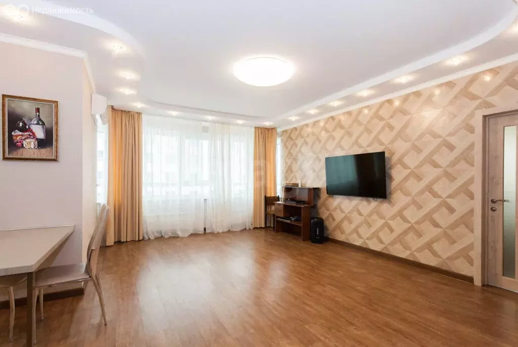 3-комнатная квартира: Абакан, проспект Дружбы Народов, 43 (83.3 м) - Фото 1