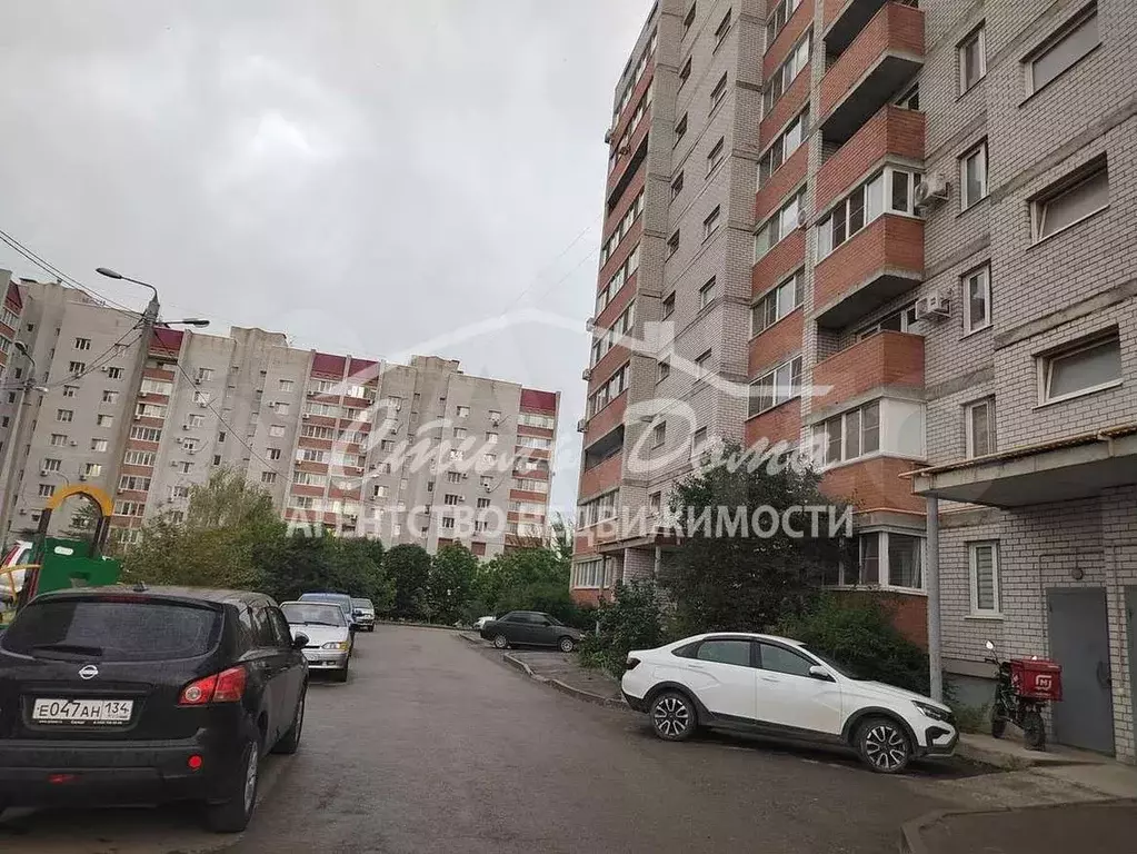 Комната 60 м в 3-к., 10/10 эт. - Фото 0