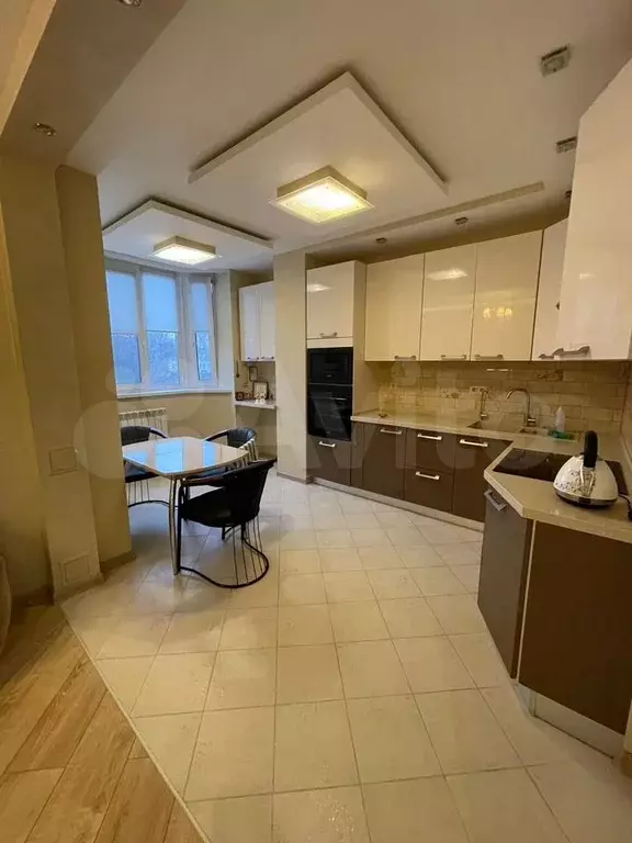 2-к. квартира, 80 м, 3/17 эт. - Фото 1