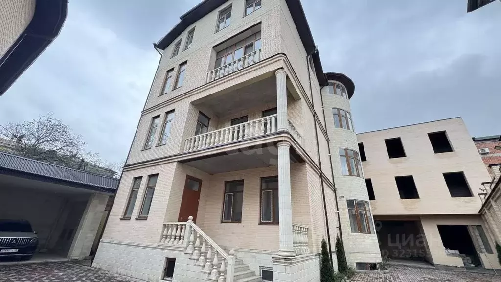 5-к кв. Северная Осетия, Владикавказ ул. Ленина, 29 (200.0 м) - Фото 1