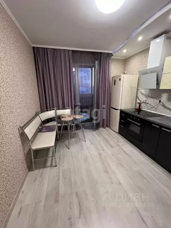 1-к кв. Тюменская область, Тюмень ул. Раушана Абдуллина, 2 (40.0 м) - Фото 1