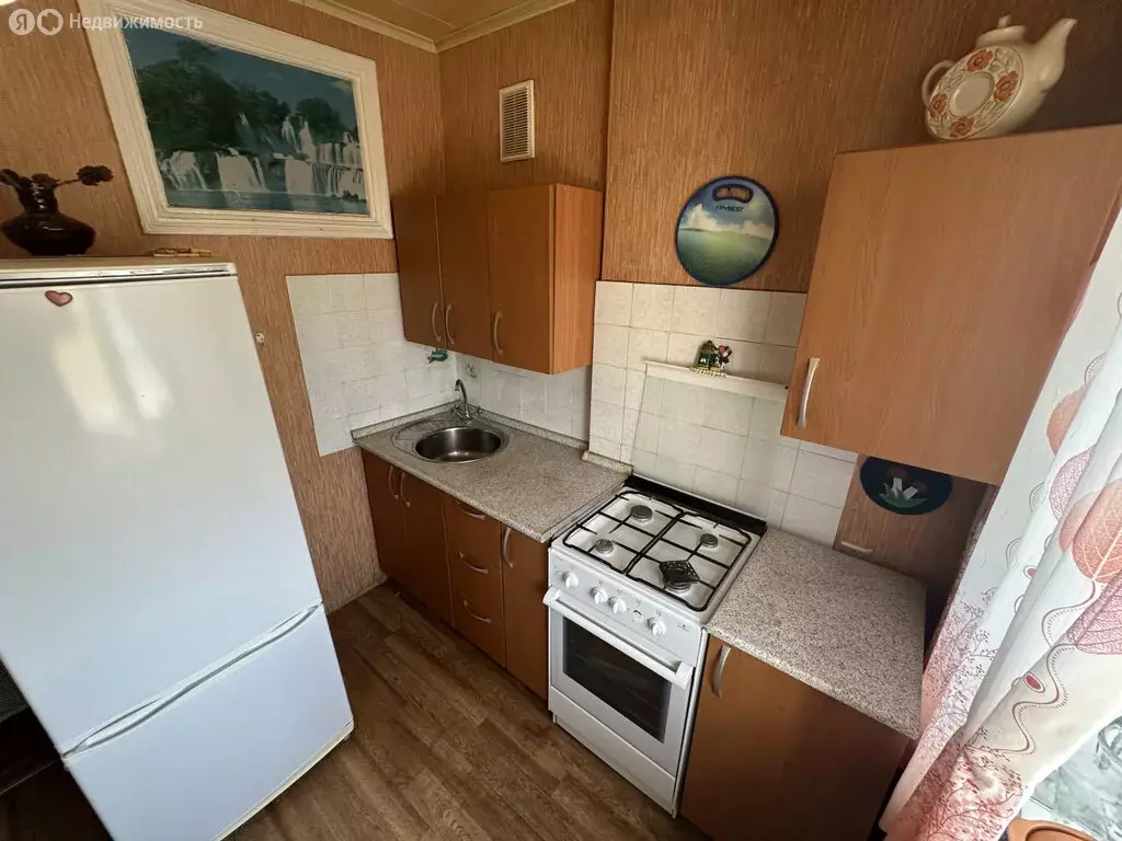 2-комнатная квартира: Каменск-Уральский, улица Дзержинского, 30 (41 м) - Фото 1